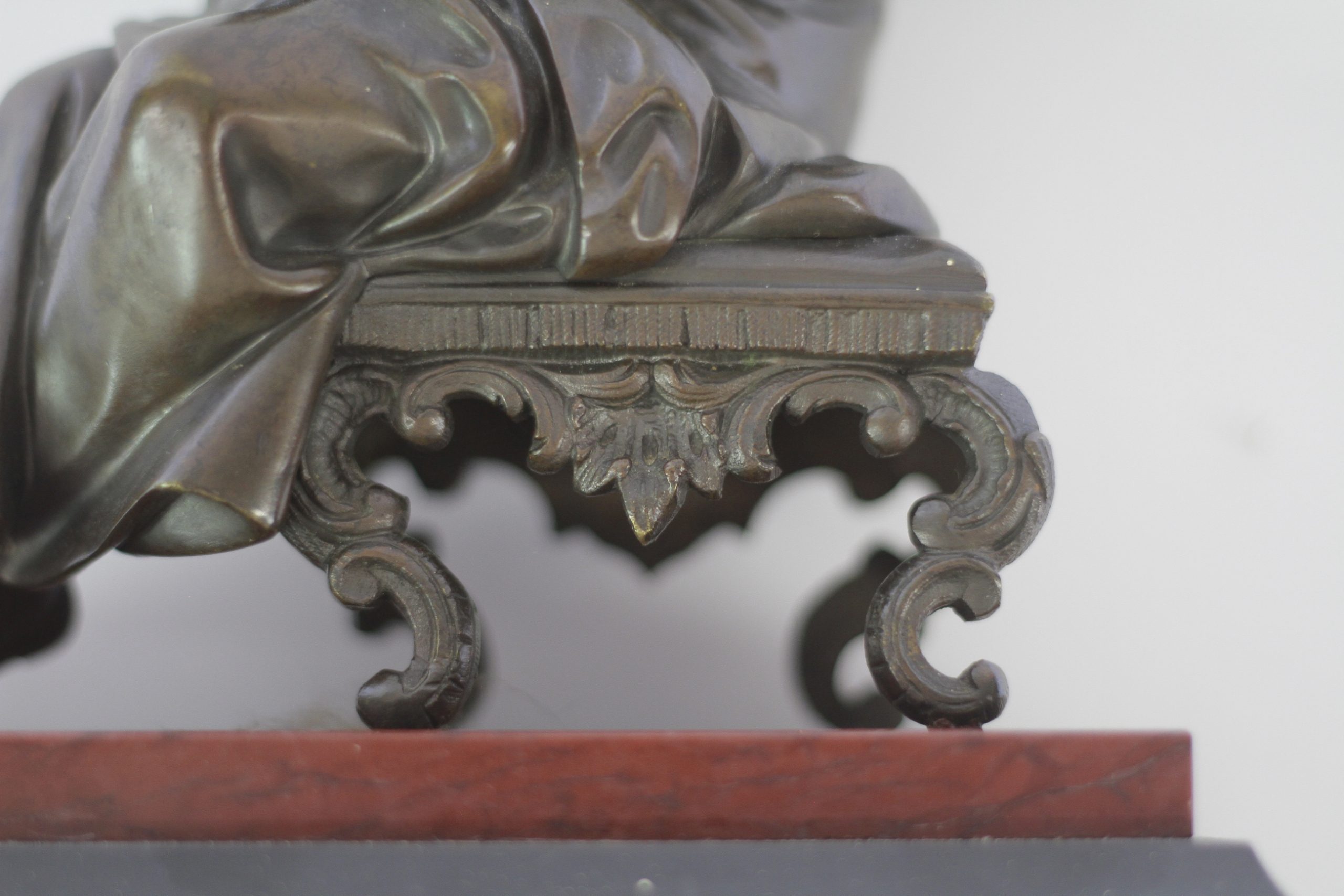 C19th French Bronze figure of a Gentleman - Image 6