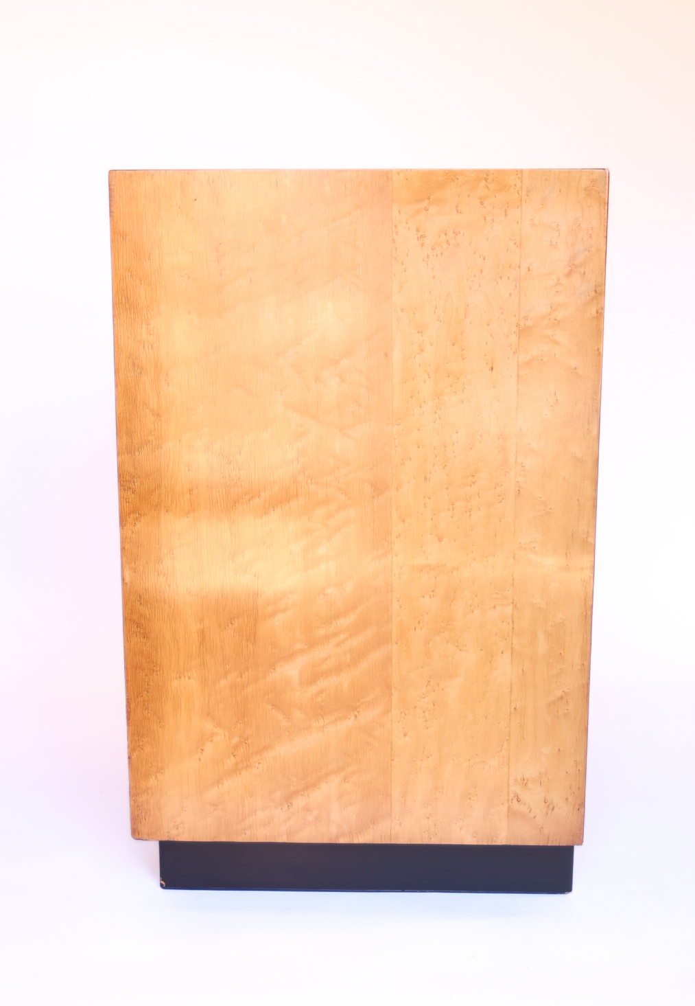 Art Deco Burr Maple 2 door cupboard 1930s - Image 4