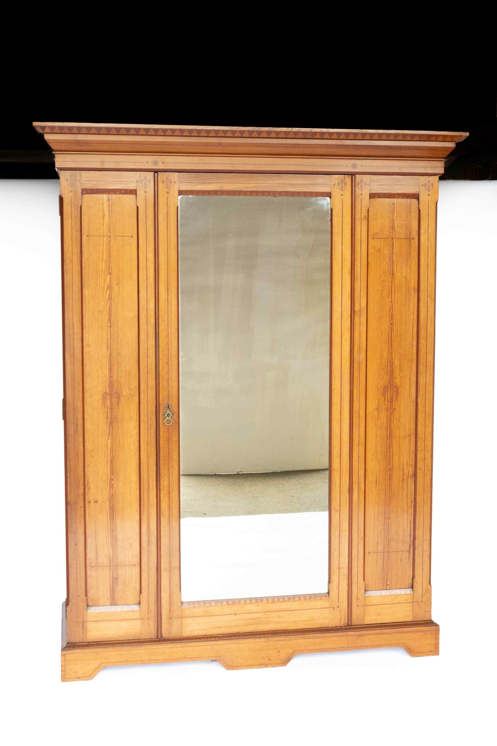 Aesthetic Pitch pine 8pc Bedroom suite painted detail - Image 3