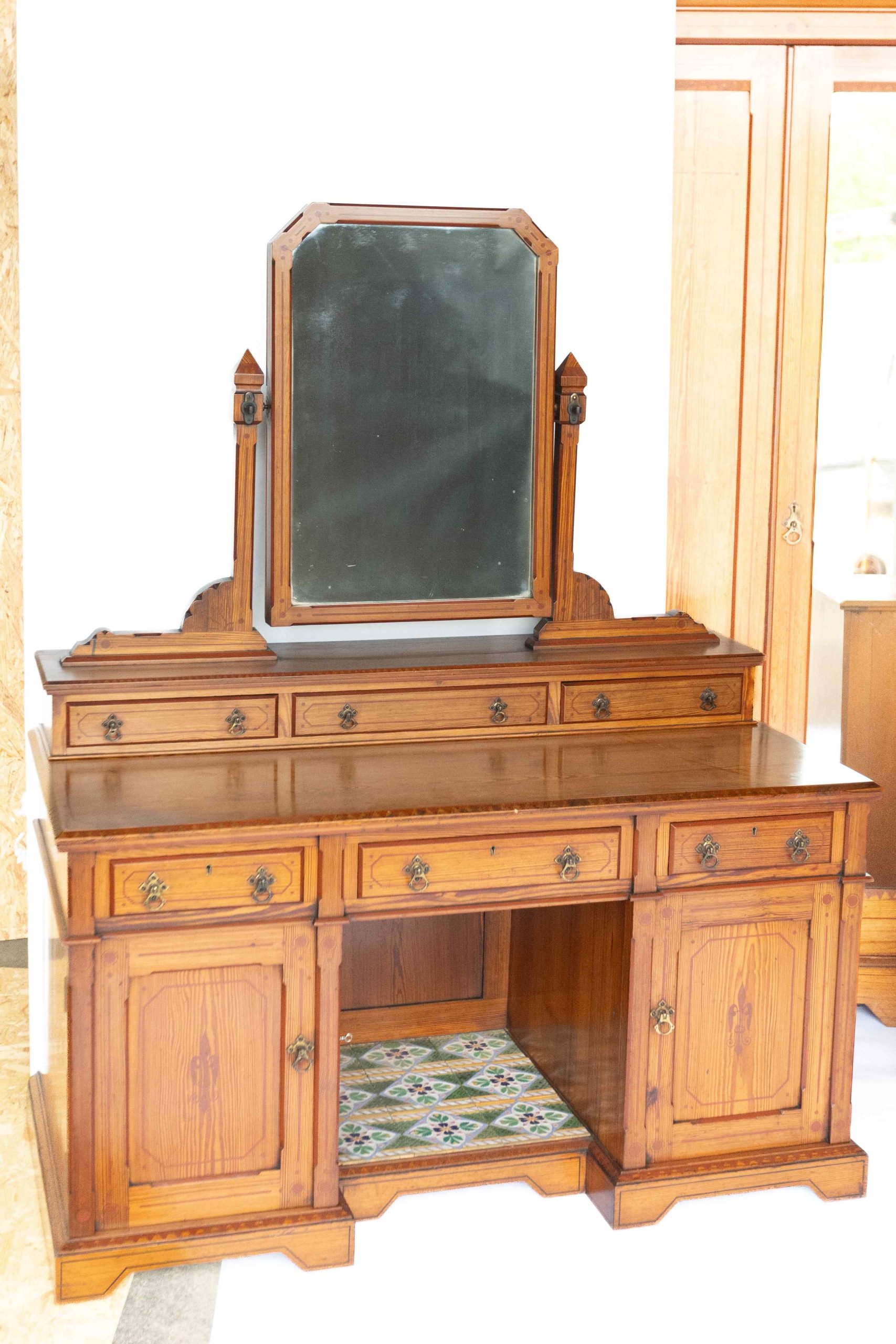 Aesthetic Pitch pine 8pc Bedroom suite painted detail - Image 4