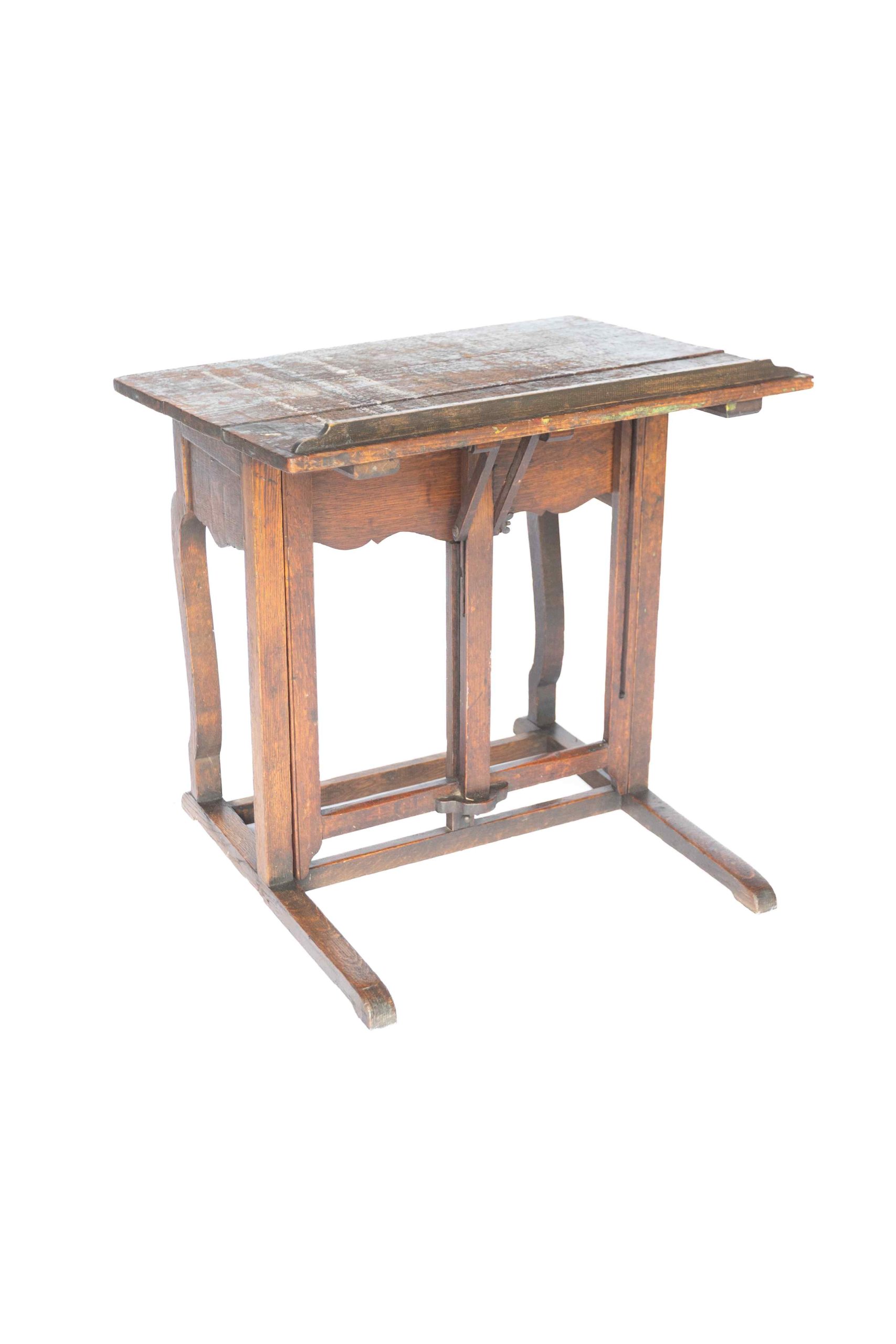 Late Victorian Oak Artist Table /Easel - Image 5