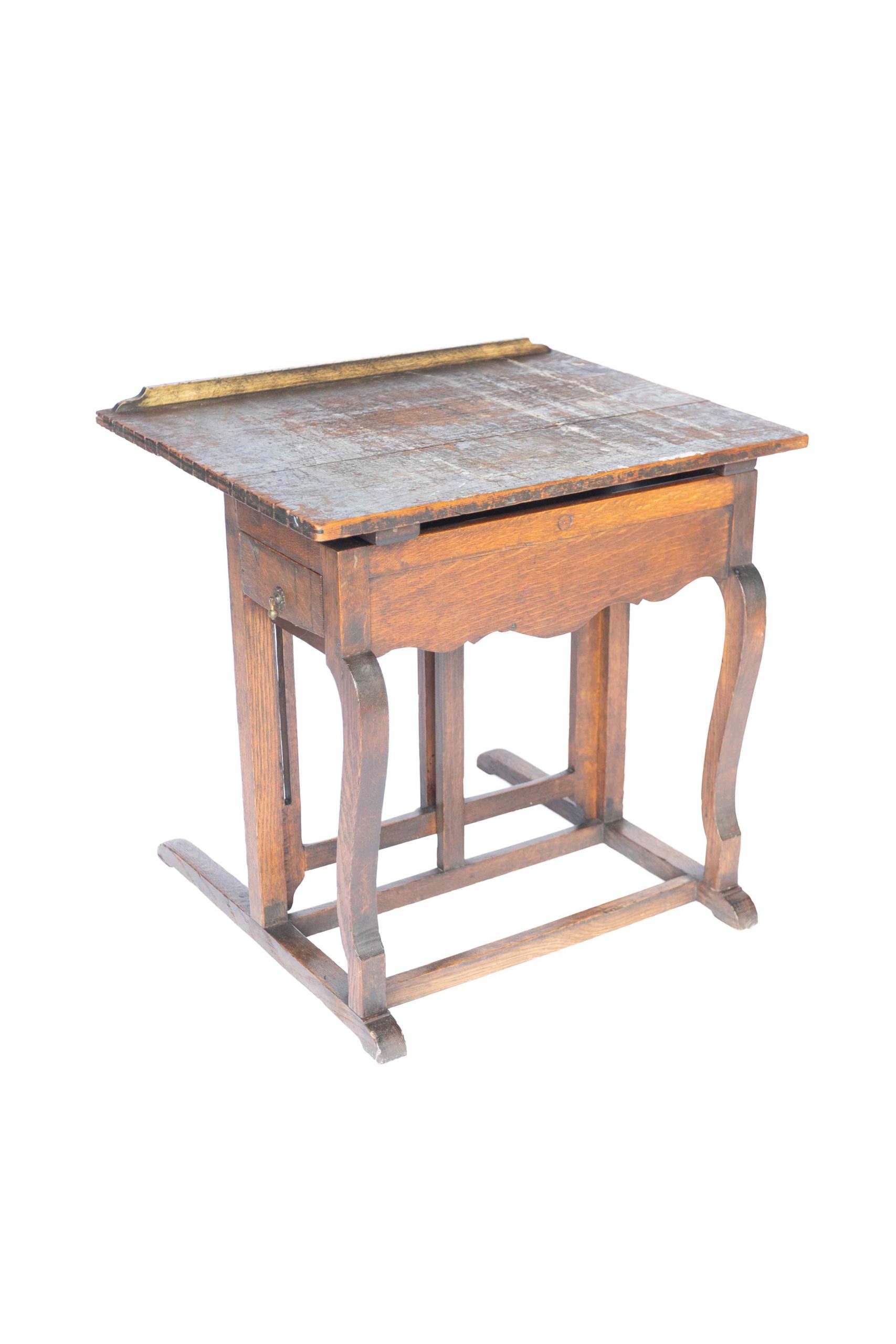 Late Victorian Oak Artist Table /Easel - Image 6