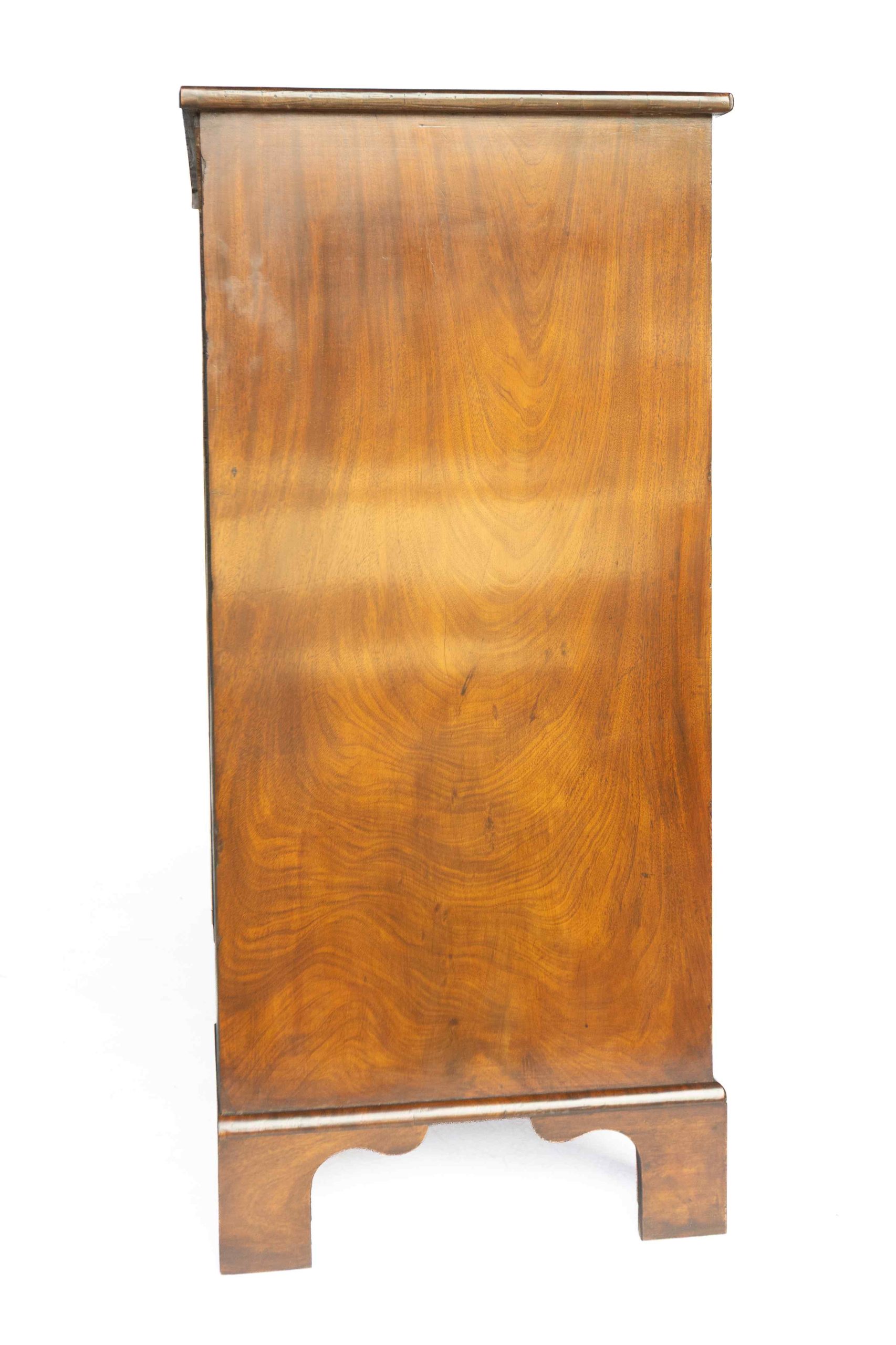 Regency Mahogany chest with Trafalgar/ Nelson Handles - Image 5